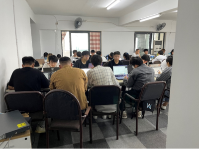 聚焦实践创新，2021级计算机科学与技术专业教学软件技术开发实践周精彩纪实